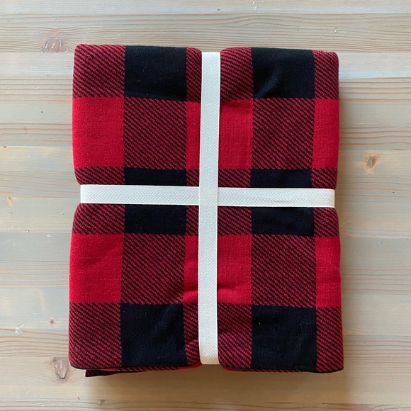 NWT Buffalo Plaid Knit Cotton Holiday Christmas Throw Blanket Black Red - Picture 2 of 4